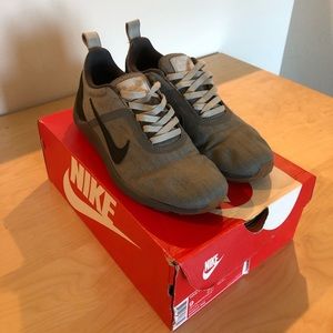 Nike lunarestoa 2 premium